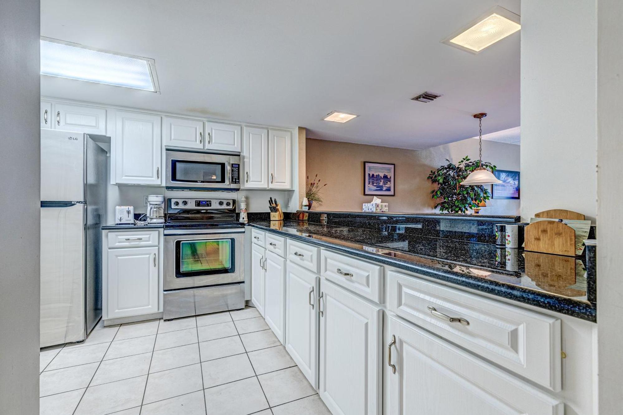 Daytona Beach Shores Condos Номер фото