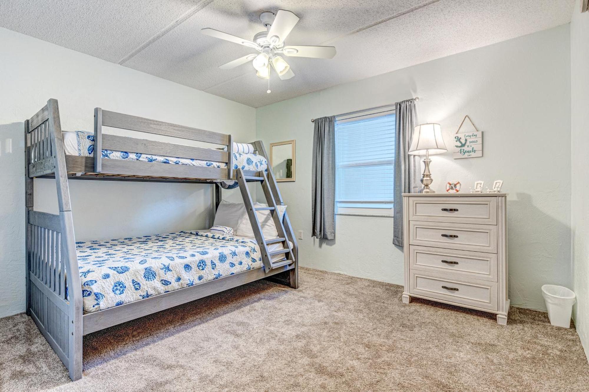 Daytona Beach Shores Condos Номер фото