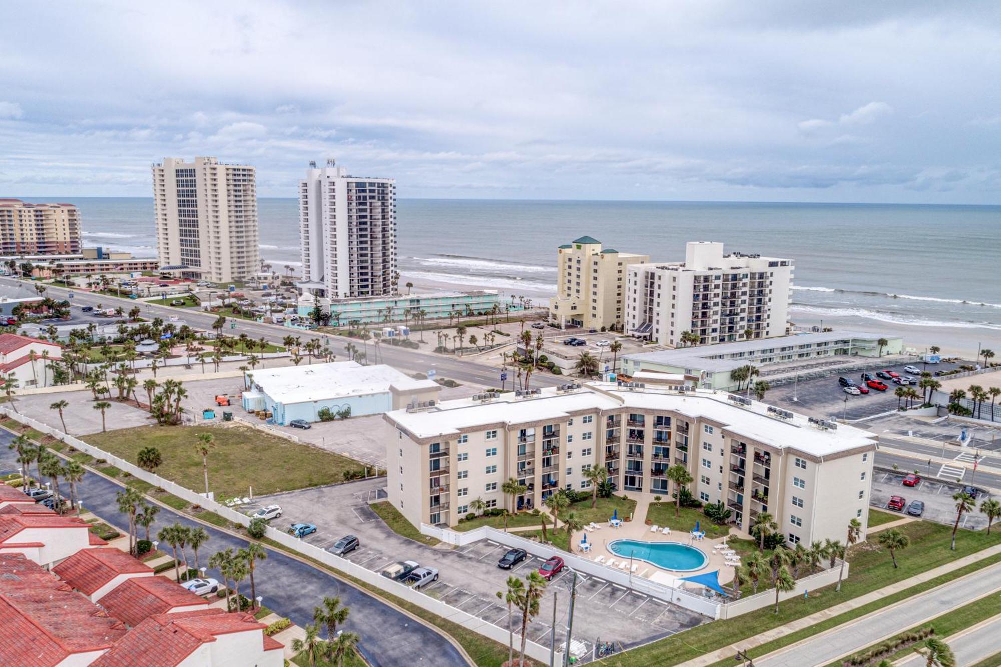 Daytona Beach Shores Condos Номер фото
