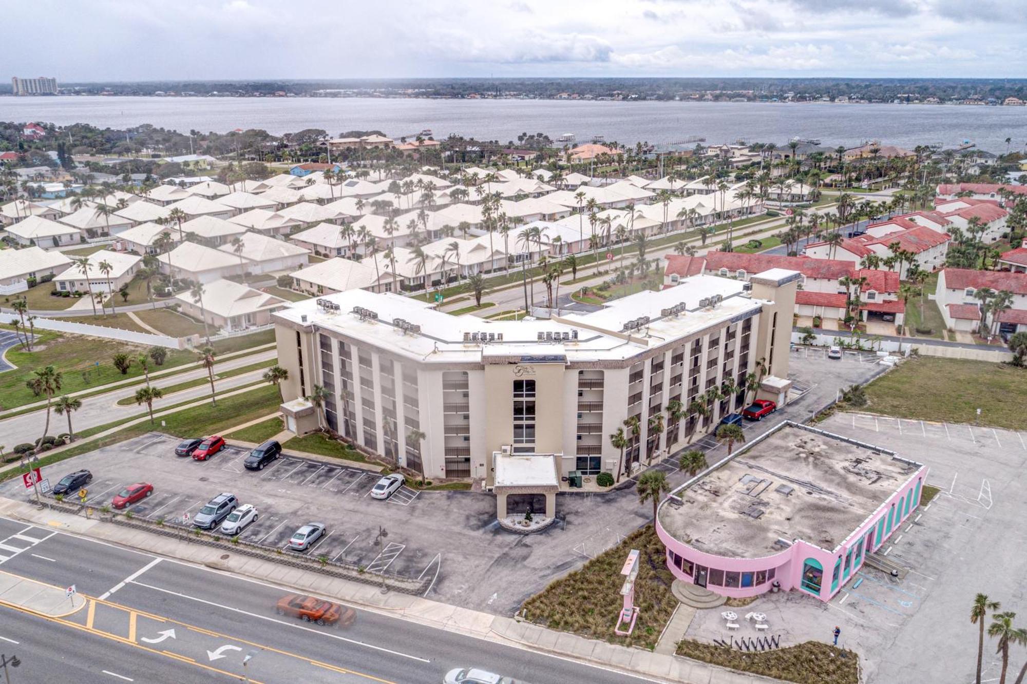 Daytona Beach Shores Condos Номер фото